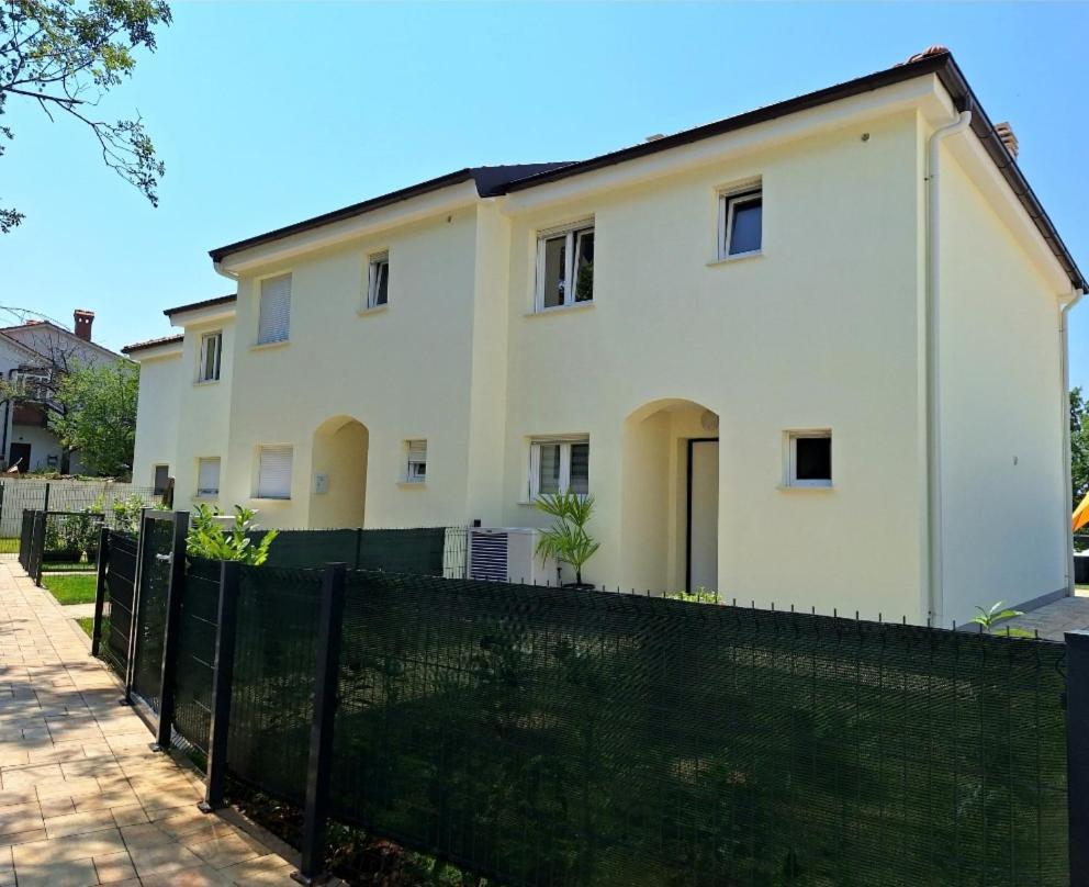 רייקה Apartment Tanya מראה חיצוני תמונה